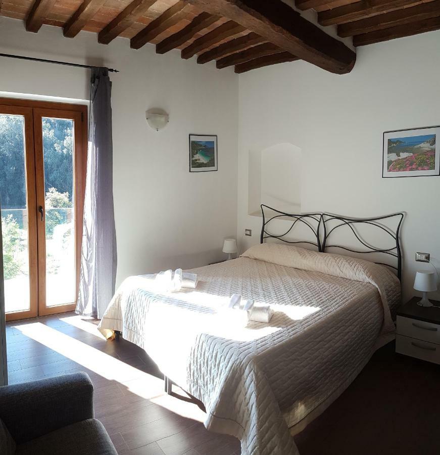 B&B Capo Pero Рио Марина Екстериор снимка